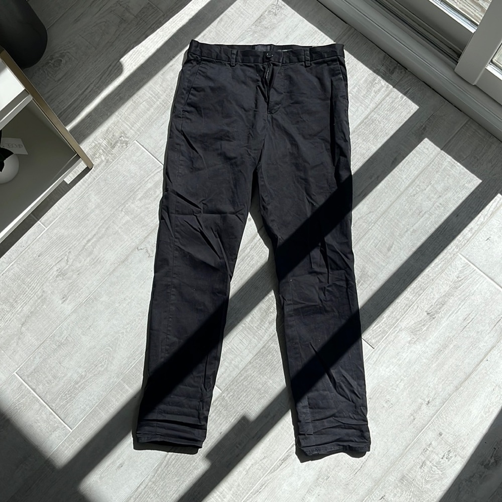 H&M Men’s Slim Fit Coupe Etroite Pants